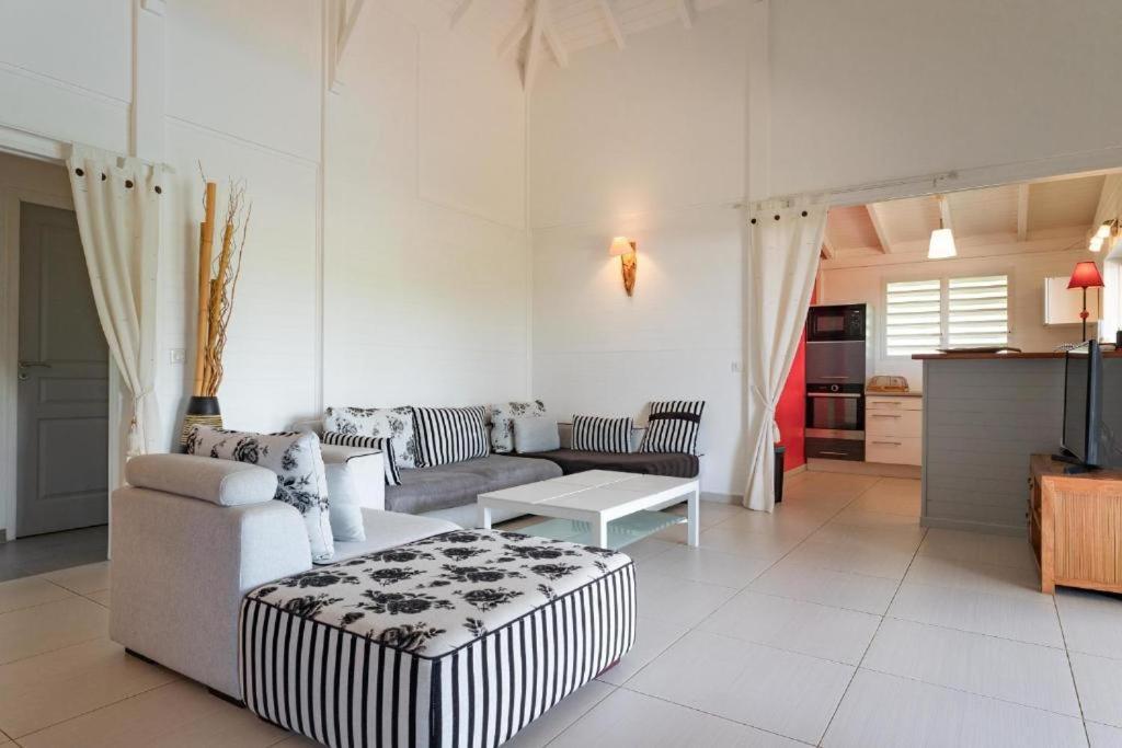 Villa Tikitanga Avec Piscine 10X5M A 650M De La Mer Saint-Francois  Exterior foto